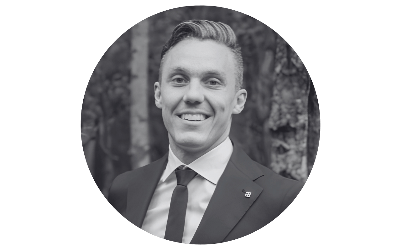 Jozef New Website Headshot-1