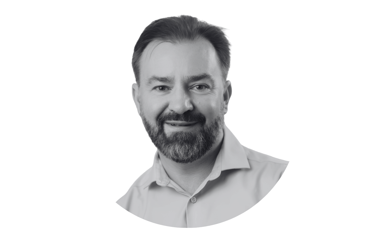 Michael GarrettNew Website Headshot-1