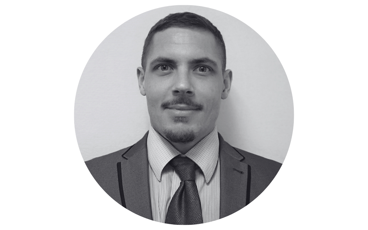 Stephen TaBois New Website Headshot-1